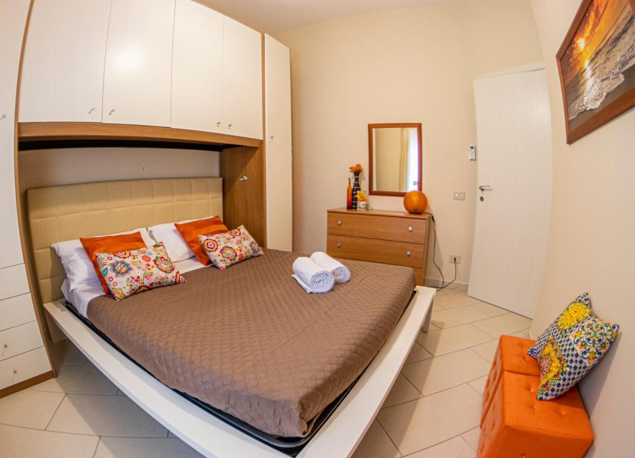 Scrusciu Ru Mari Apartment อิโซลา เดลเล เฟมมิเน ภายนอก รูปภาพ