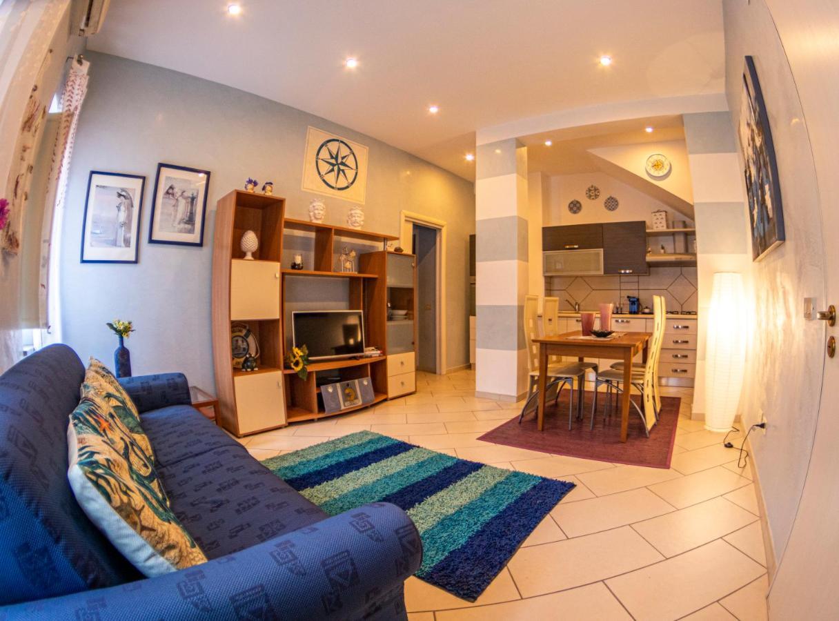 Scrusciu Ru Mari Apartment อิโซลา เดลเล เฟมมิเน ภายนอก รูปภาพ